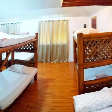 Siargao Tropic Hostel General Luna  Extérieur photo