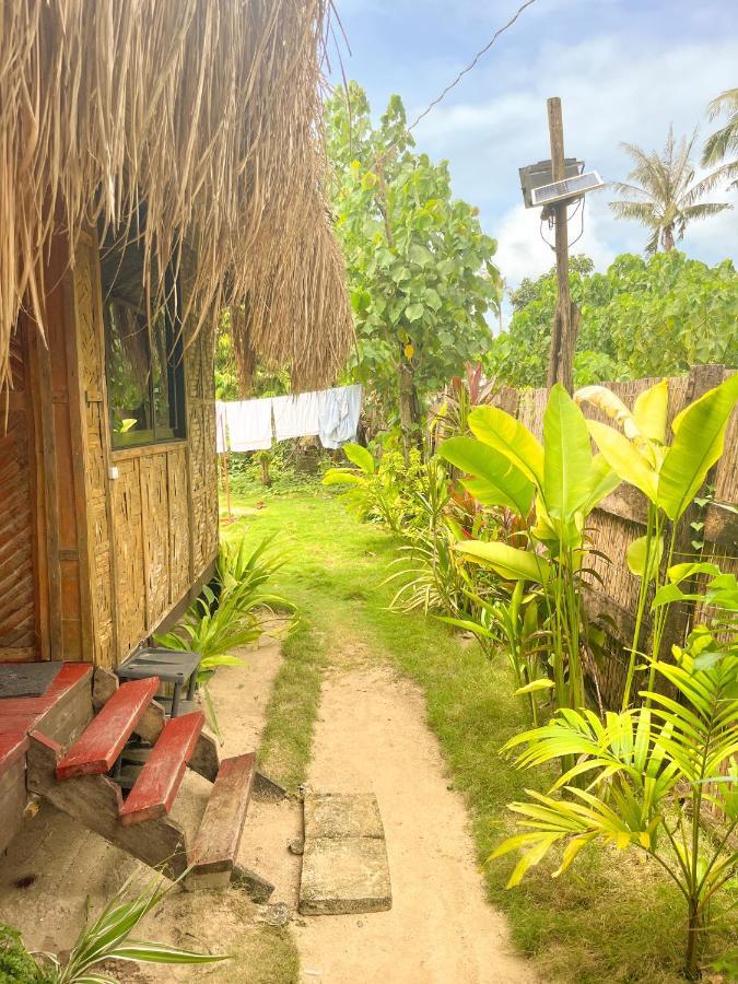 Siargao Tropic Hostel General Luna  Extérieur photo